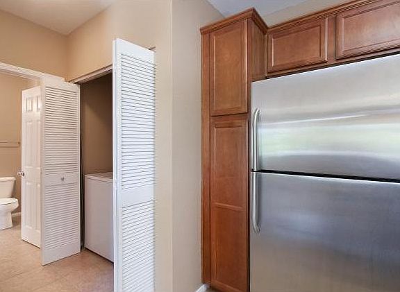 5th image of 3845 Elijah Ct Unit 624-1