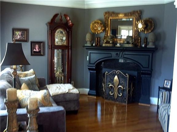 4th image of 2807 Saint Johns Dr