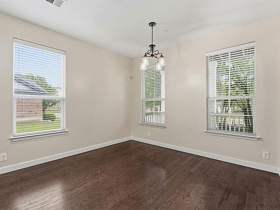 5th image of 1715 Colorado Bend Dr