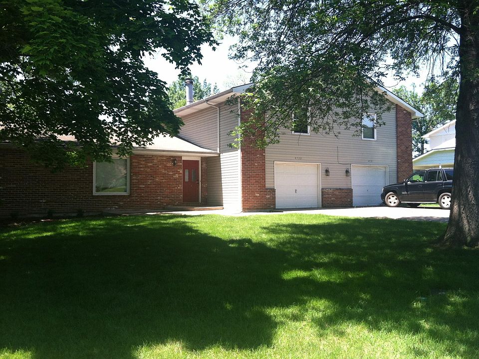 Large South Columbia Duplex For Rent