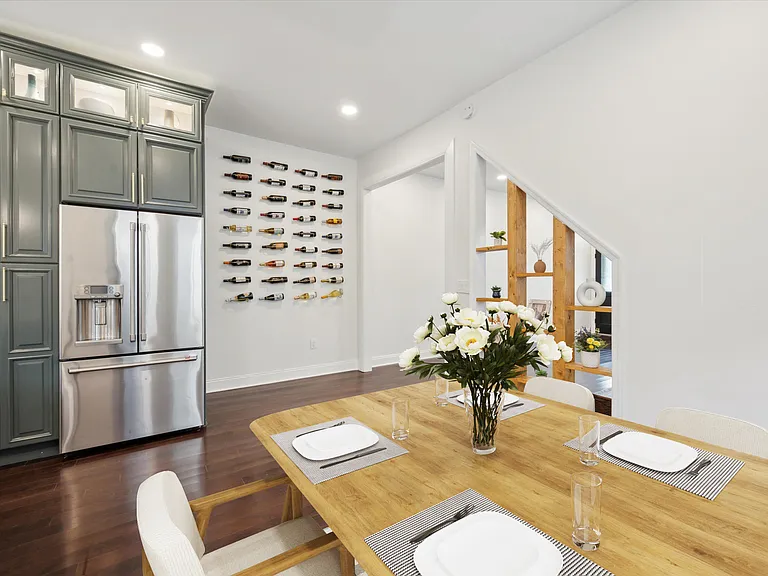 4911 Warrington Ave — Photo 65