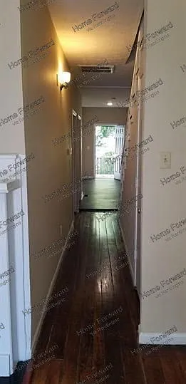 3 bed, 1.0 bath, 1000 sqft, $945 — Photo 4