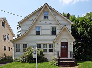 31 Overlook Ter, Maplewood, NJ 07040