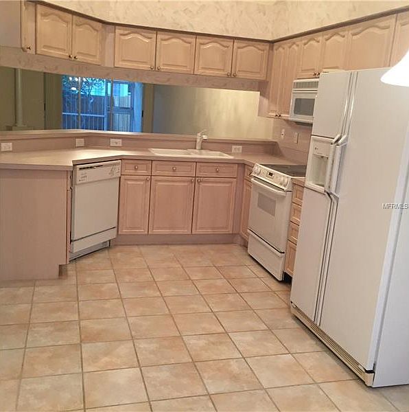 2nd image of 2786 Alexander Dr