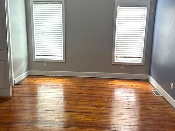 5th image of 124 Almy St
