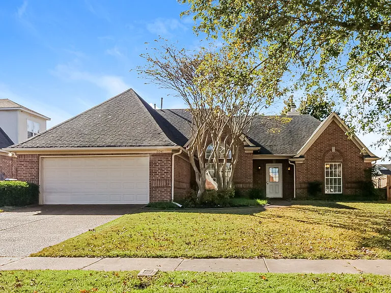 5041 Thornebrook Cv — Photo 1