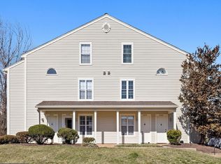 9376 Scarlet Oak Dr, Manassas, VA 20110