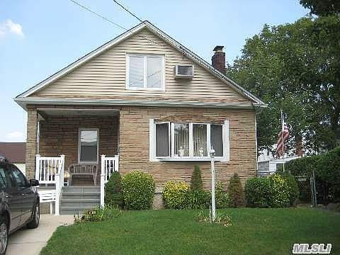 1st image of 1060 Russel St