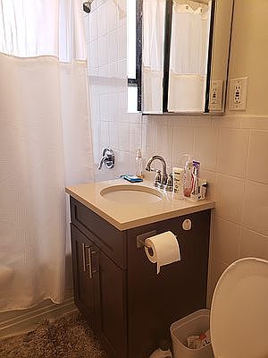 4th image of 515 Cathedral Pkwy #8PR