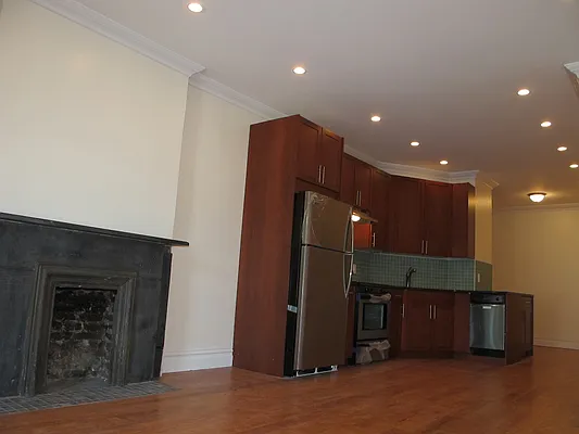 Rented by A D Shaye Realty Group  | media 19