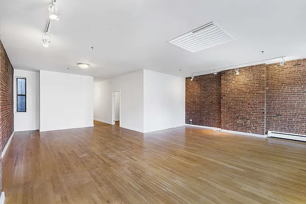 Rented by Compass | media 3