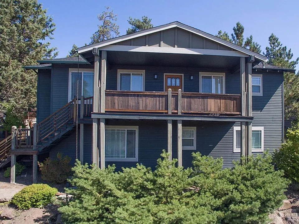 2564 Monterey Pines Dr