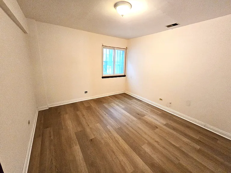 2618 S Shields Ave #B — Photo 4