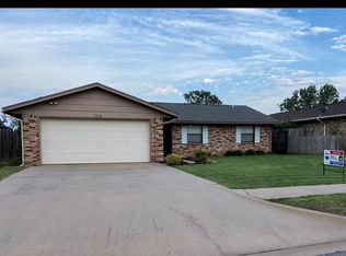 704 SW Gaylord Ave, Lawton, OK 73505