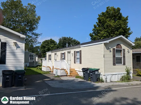 36 Curtis Dr, Castleton On Hudson, NY 12033