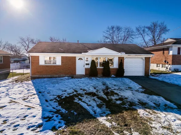 829 Hargrove Way, Cincinnati, OH 45240