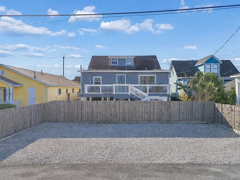 1322 Avenue L #2 — Photo 8