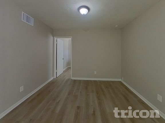 2nd image of 7302 Barry Rd
