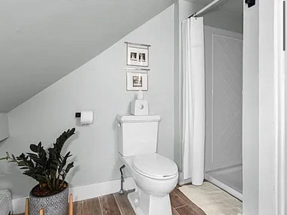 3rd image of 387 Main St #5