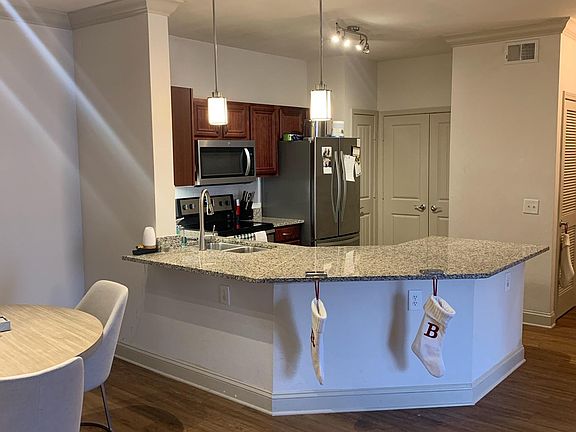 4th image of 2151 Portlight Dr Unit 208
