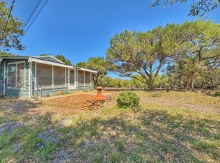 401 11th St E, Lakehills, TX 78063