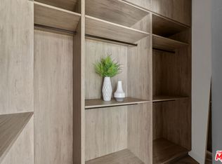 16233 Quemada Rd, Encino, CA 91436