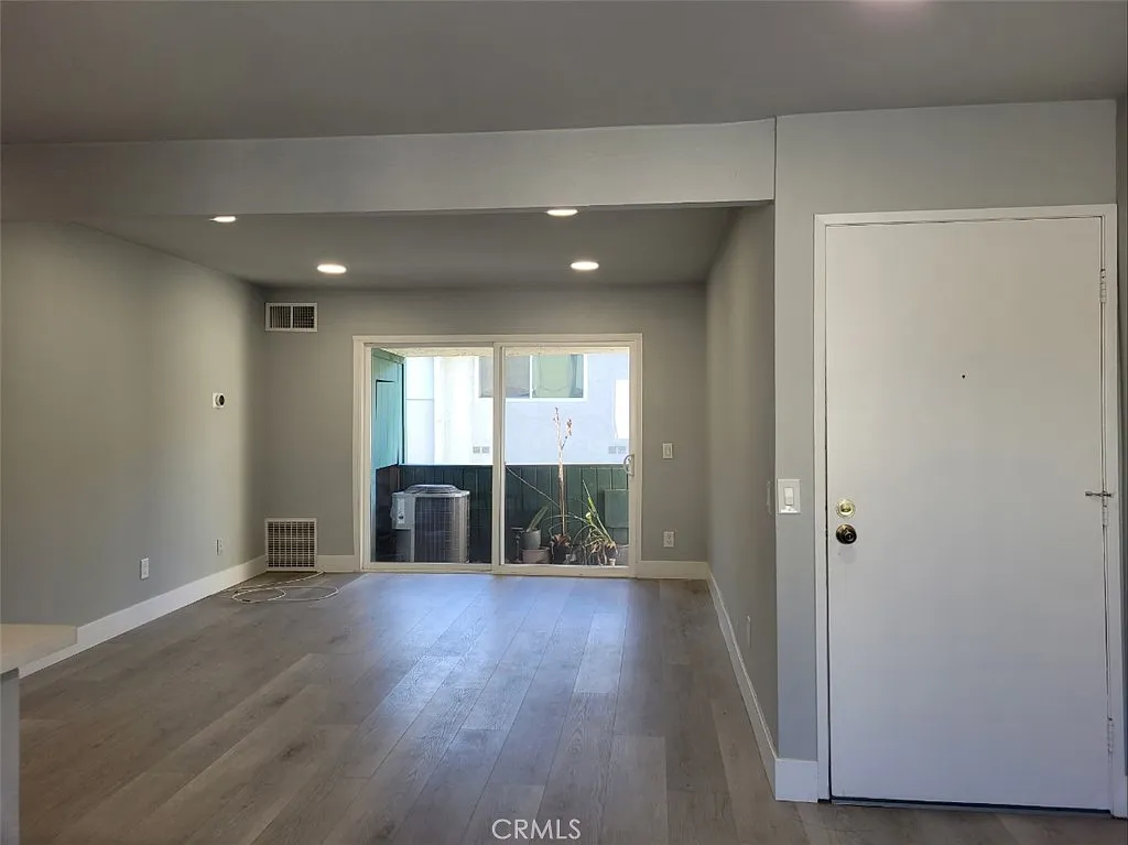 1 bed, 634 sqft, $2,300 — Photo 4