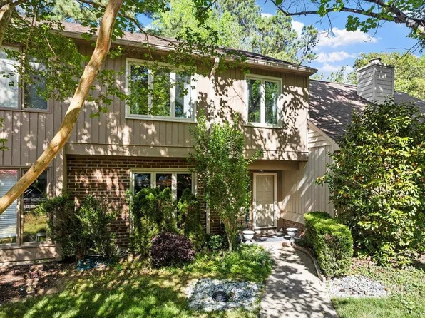 106 Gristmill Ln, Chapel Hill, NC 27514