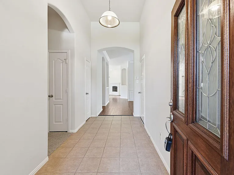 10022 Darrell Springs Ln — Photo 9