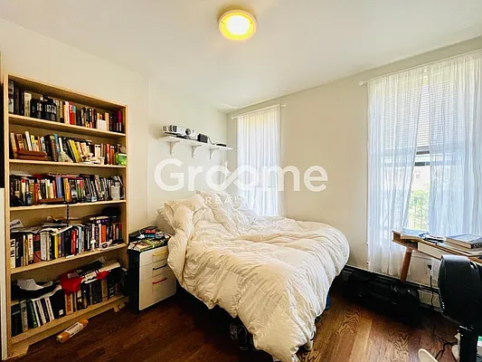 Rented by GROOME REALTY LLC | media 21