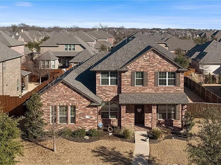 13050 Brook Ridge Dr — Photo 2
