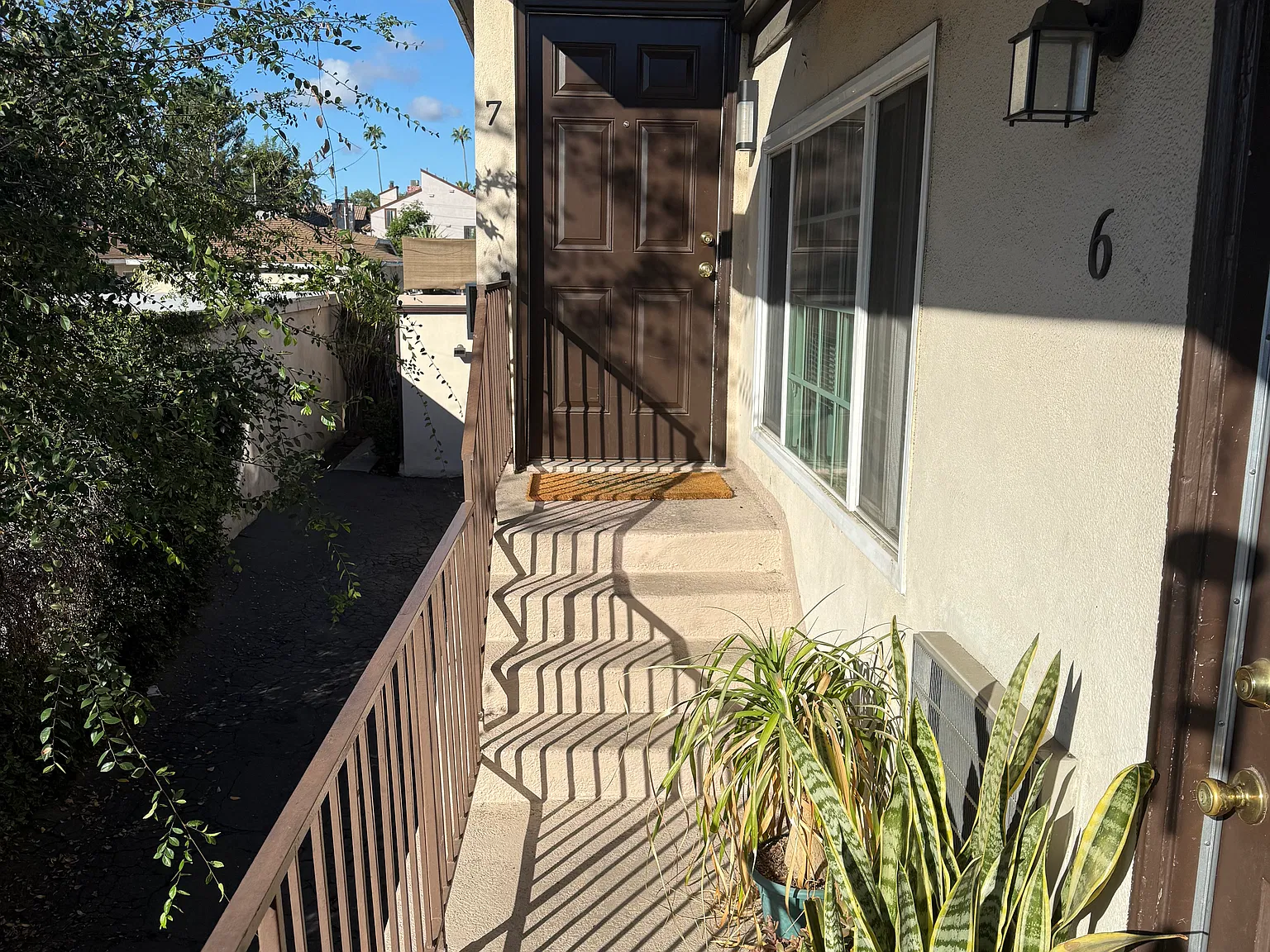 2 bed, 725 sqft, $2,195 — Photo 3