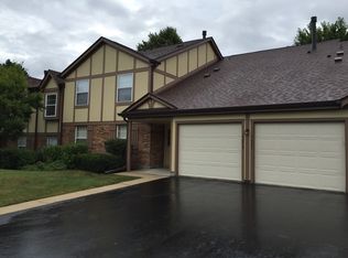 1077 Auburn Ln #1077, Buffalo Grove, IL 60089