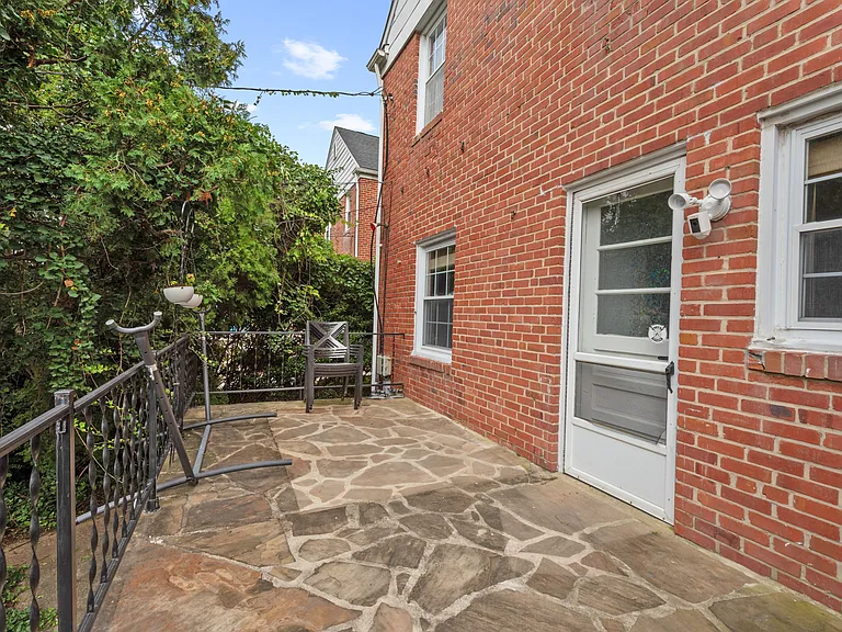 8126 Kirkwall Ct — Photo 17