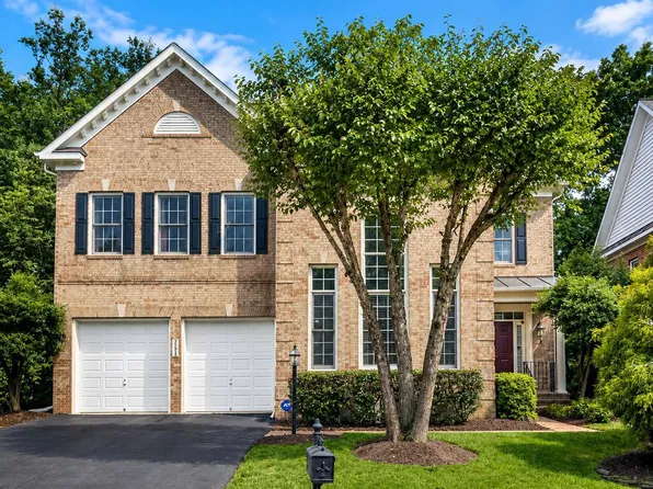 2375 Jawed Pl, Vienna, VA 22027