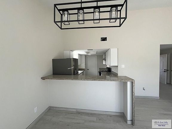 5th image of 1565 Guadalajara Ave