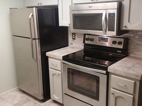 2nd image of 3119 W Cochise Dr Unit 206