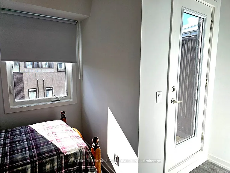 10 Spruce Pines Cres #2 — Photo 6