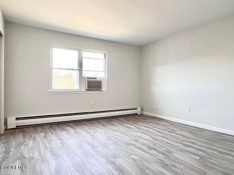 56 Manchester Ct #E — Photo 2