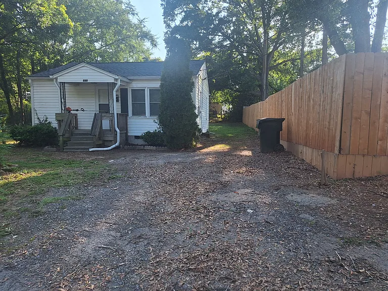 535 Pearl St — Photo 2