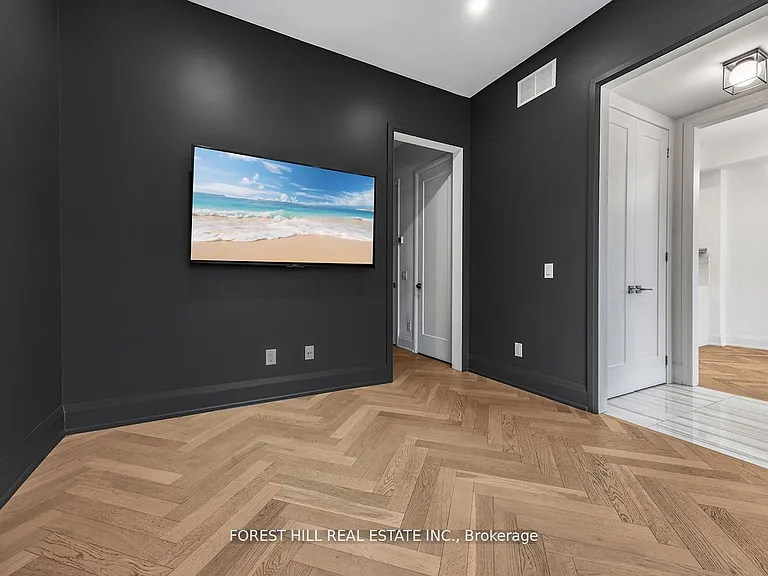 18 Greenbriar Rd #3 — Photo 7