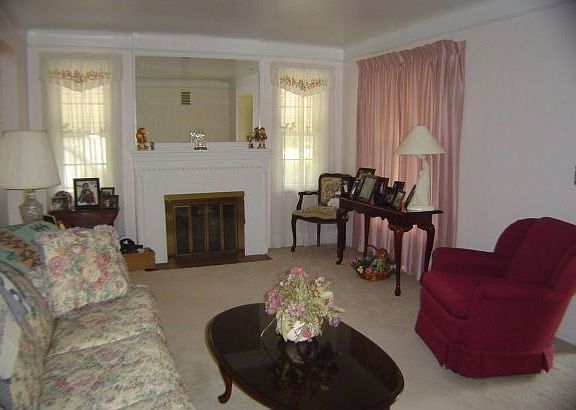 4th image of 120 Traymore Blvd