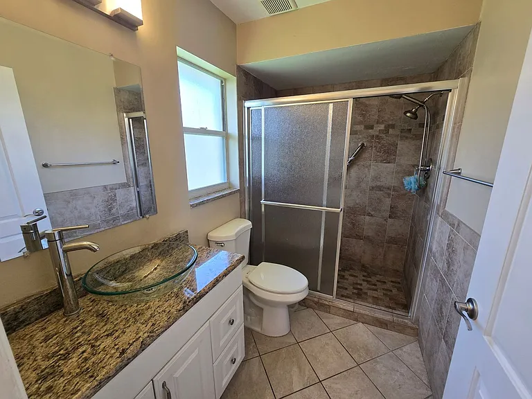 3027 SW 23rd Ave — Photo 11