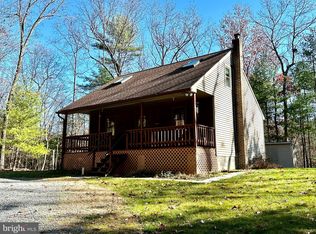 22692 Hollow Rd, Neelyton, PA 17239