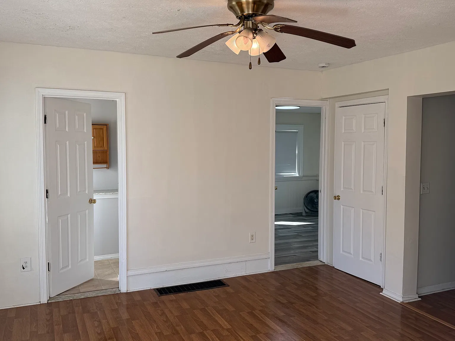 2 bed, 1632 sqft, $1,650 — Photo 3