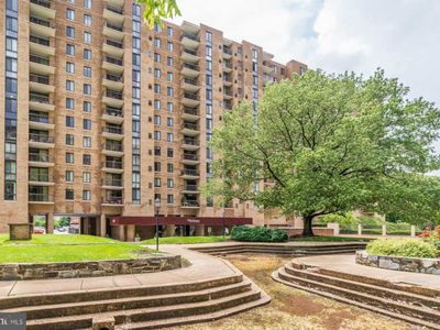 4500 S Four Mile Run Dr APT 528, Arlington, VA, 22204