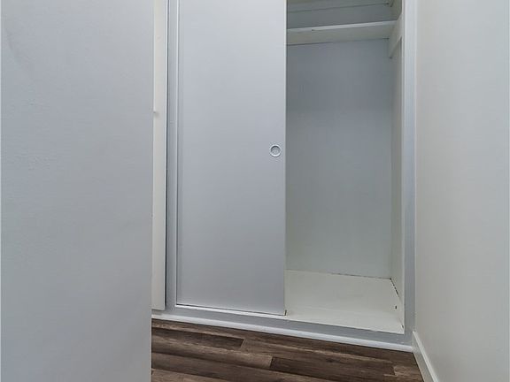 5th image of 4187 Arch Dr