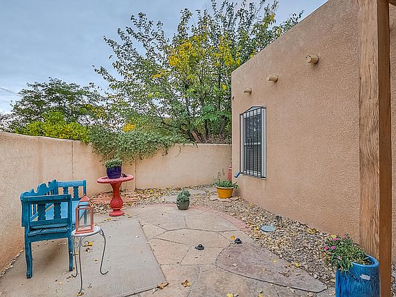 Private and Fenced in Front Patio