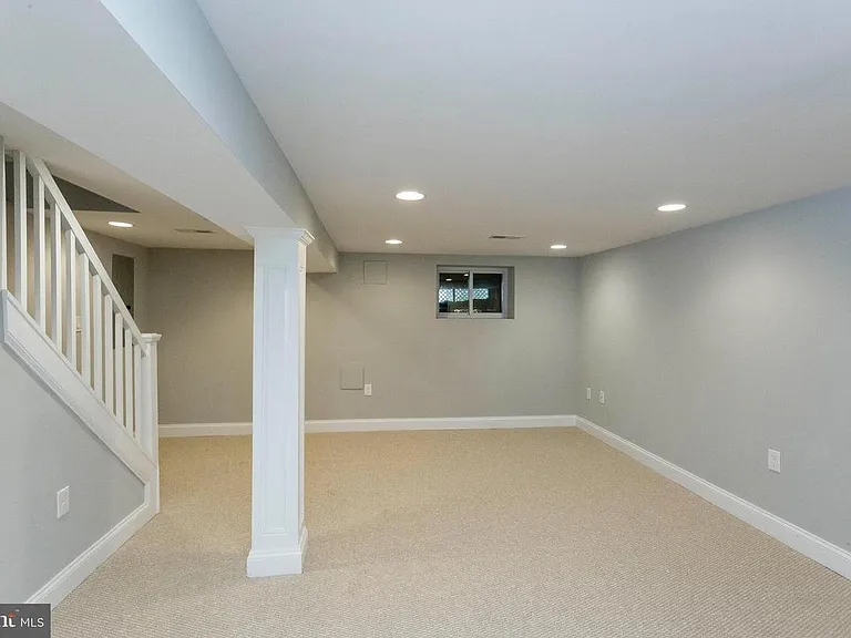 918 Hamilton St NW — Photo 18