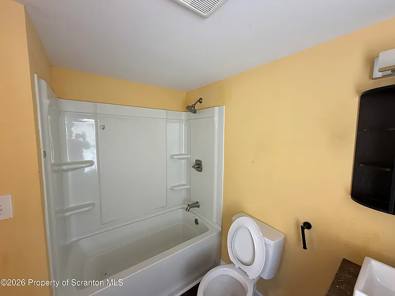 814 North St — Photo 12